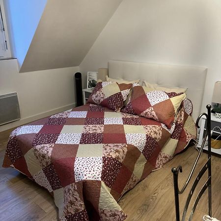 Studio Lumineux De 35M2 Au Coeur De Solesmes Ngoại thất bức ảnh